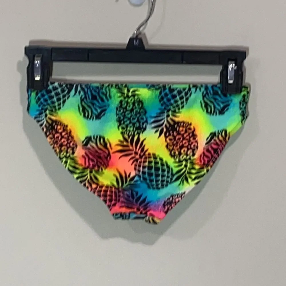 Girls Wonder Nation Swim Bottoms. Size Medium (7/8)